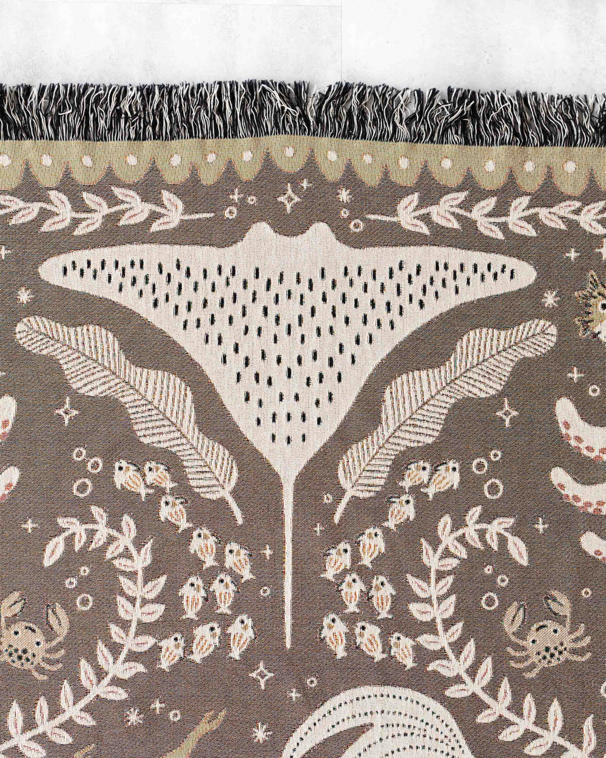 Mermaids Throw Blanket (Beige)