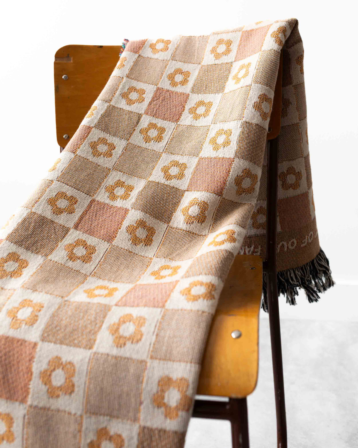 Checker Flower Message Blanket
