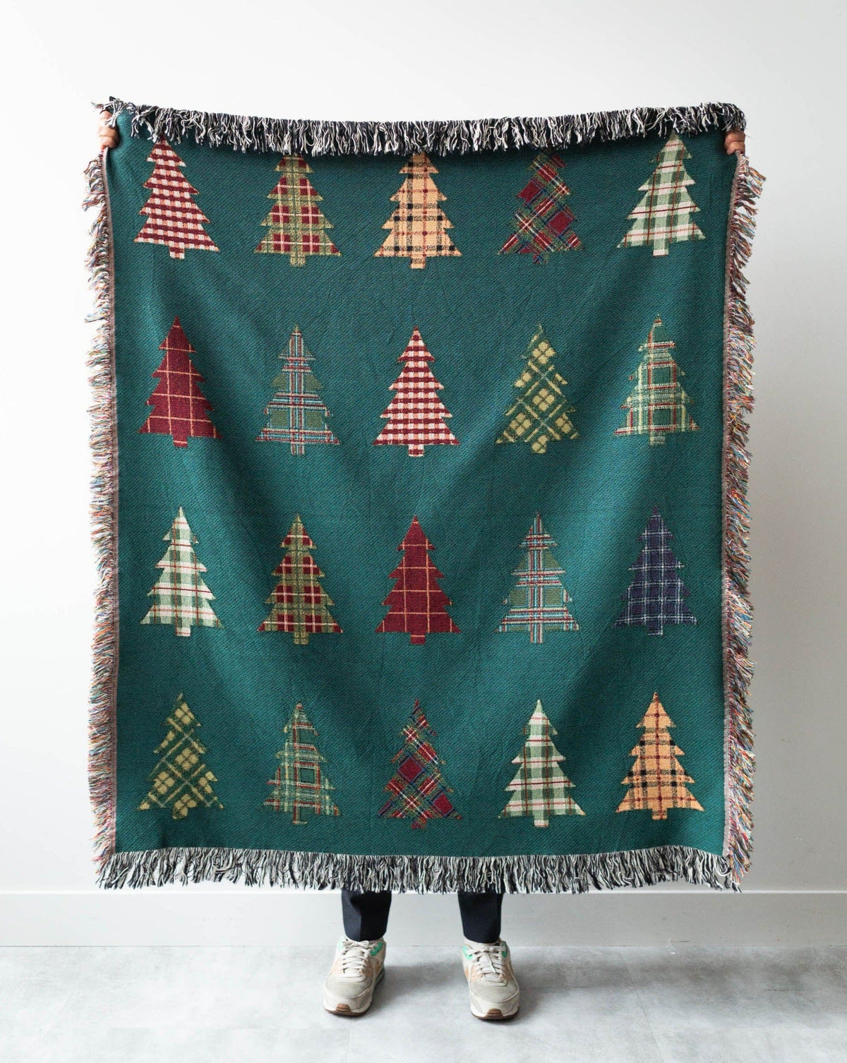 Plaid Tree Blanket (Green)