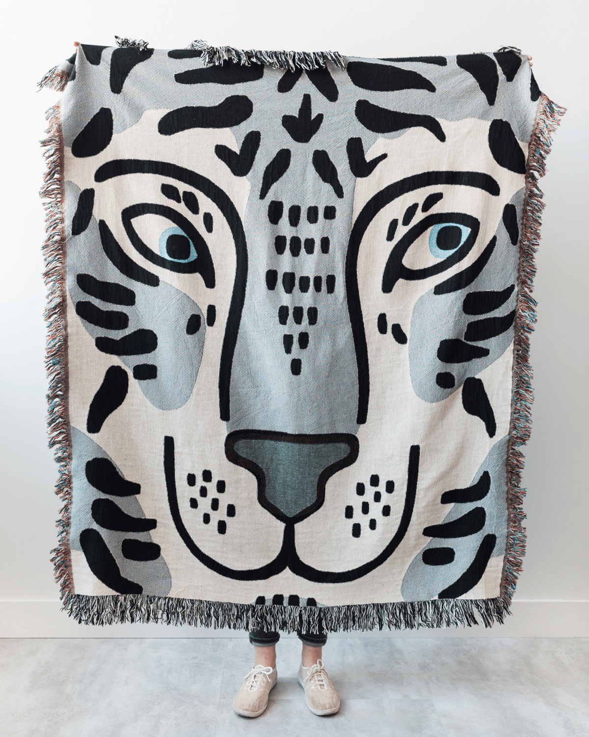 Tiger Woven Blanket (Blue Grey)