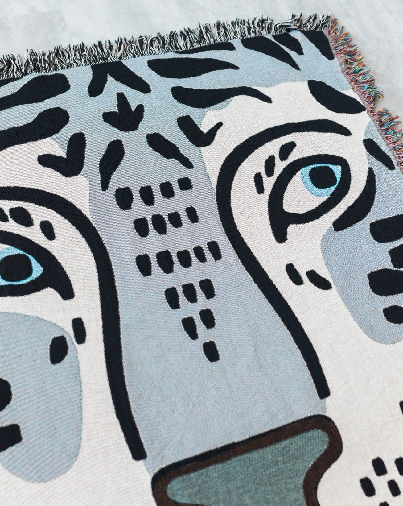 Tiger Woven Blanket - Blue Grey