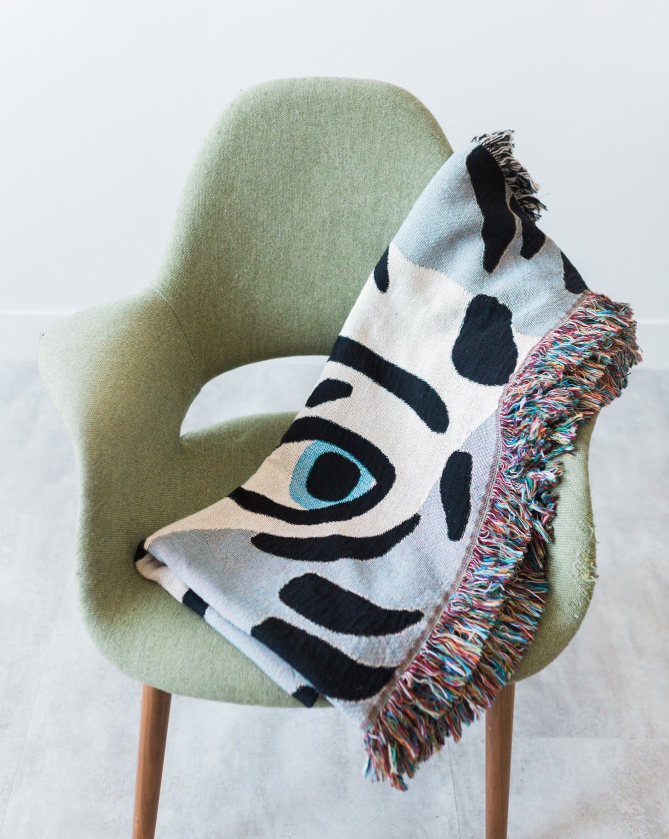 Tiger Woven Blanket - Blue Grey